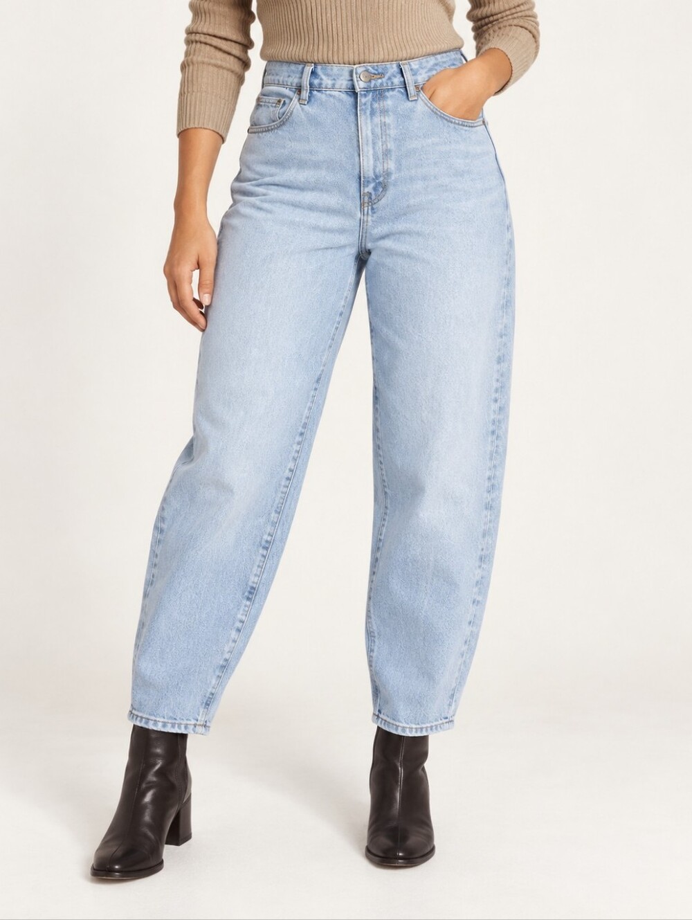 Rolla's Genie Super High Rise 80s Balloon Jeans Light Wash Barrel Leg Size 30